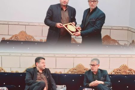 دیدار شهردار ابوحمیظه با معلم خود